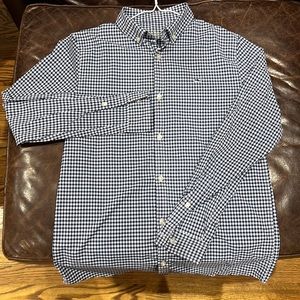 Vineyard vines, big boys button up shirt
